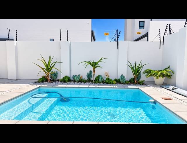 4 BEDROOM FREEHOLD FOR SALE IN SANDOWN ESTATE